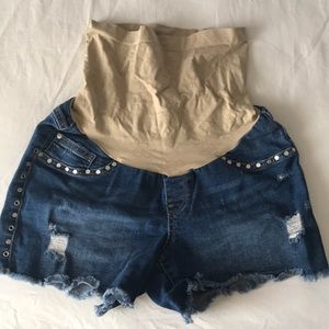 Maternity denim shorts